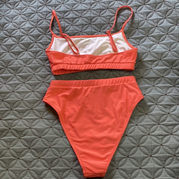 Bikini Set - Picture 2 of 4